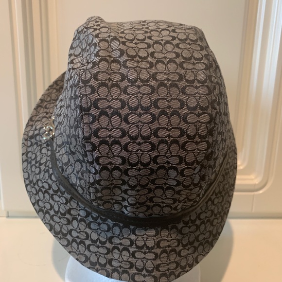 Coach Monogram Bucket Hat. Size M / L. - Picture 3 of 5